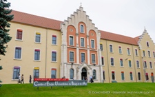 Bourg fa�ade
