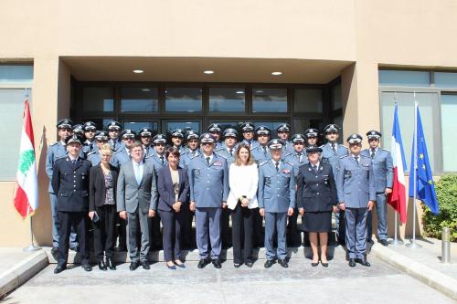 Photo de groupe, cérémonie de remise diplôme pour le master 2 sécurité intérieure, le 28 sept 2022 Beyrouth